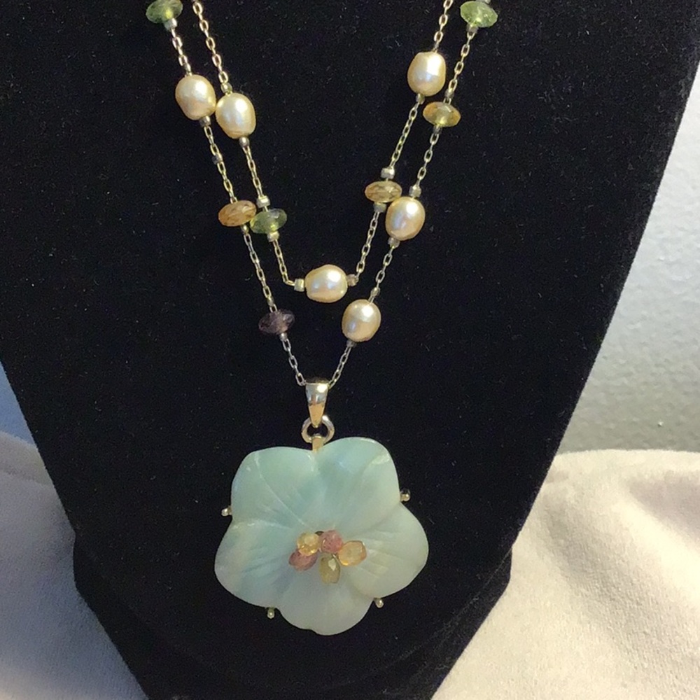 Vintage Jade & Pearls Double Strand Necklace - Picture 3 of 8